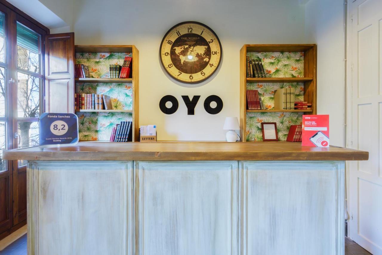 Oyo Fonda Sanchez Hotel Granada Luaran gambar